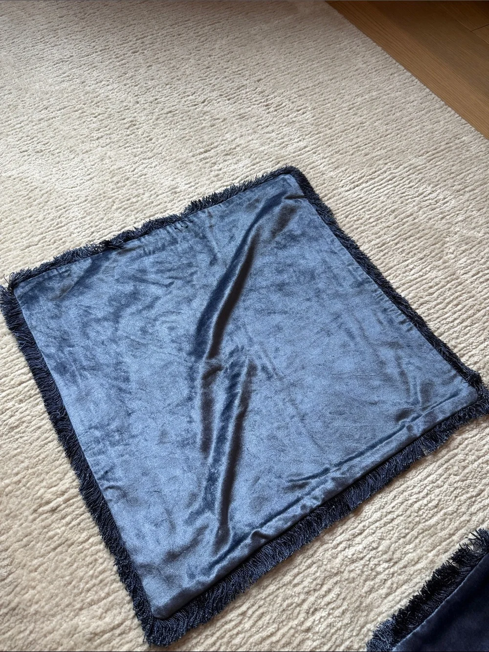 N/A luxurious navy